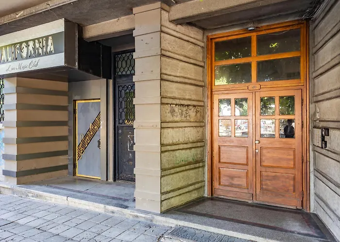 California Апартаменты